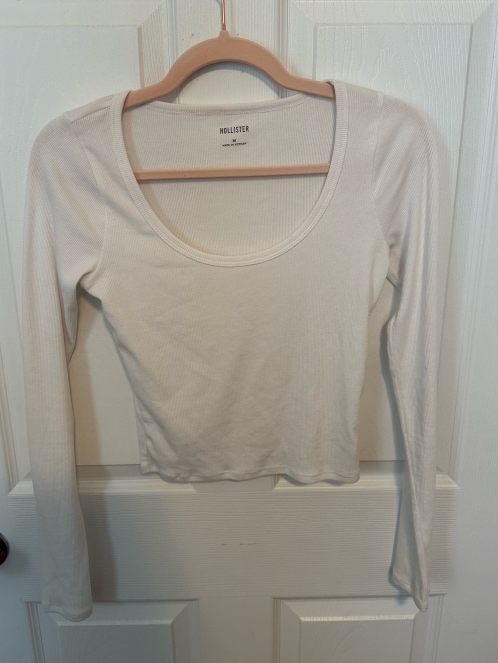 Medium Hollister Ribbed White Long Sleeve